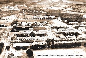 Perregaux - Ecole Pasteur et Colline des Planteurs